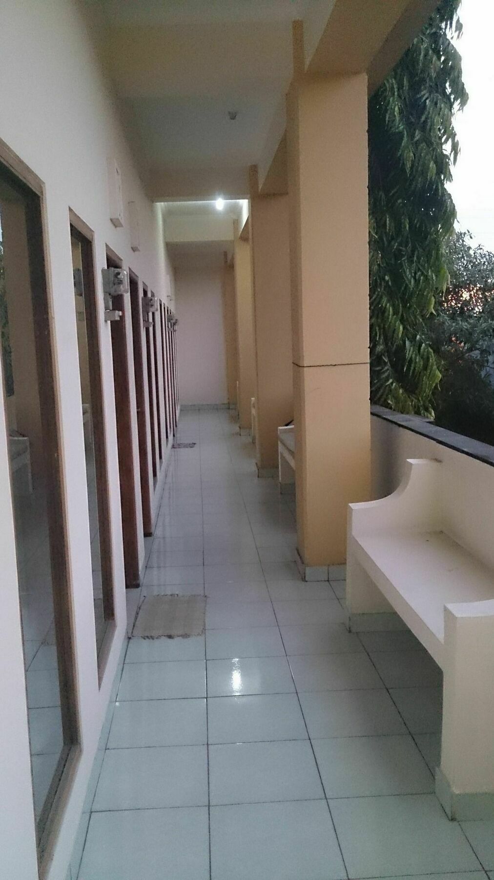 Pondok Taman 828 Hotel Denpasar Exterior foto